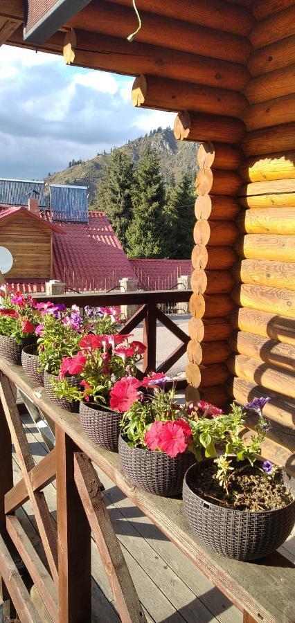 Hostel Shymbulak Алма Ата Екстериор снимка