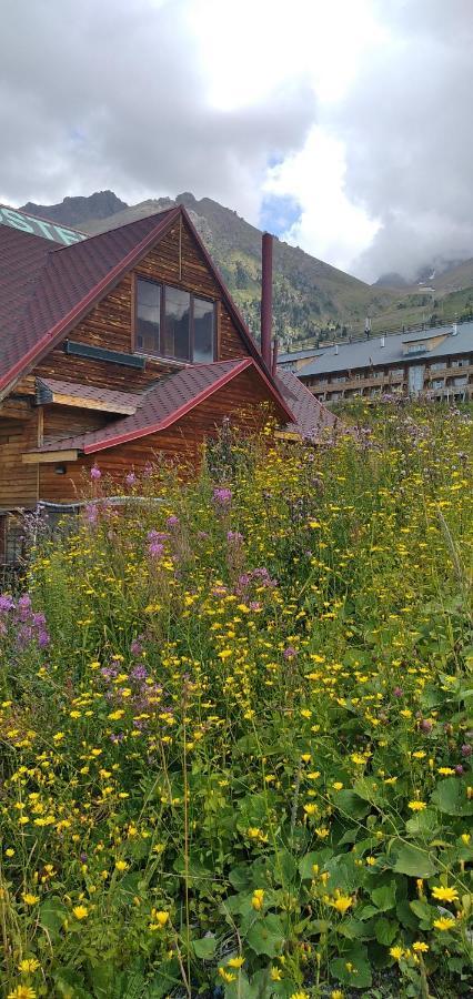 Hostel Shymbulak Алма Ата Екстериор снимка